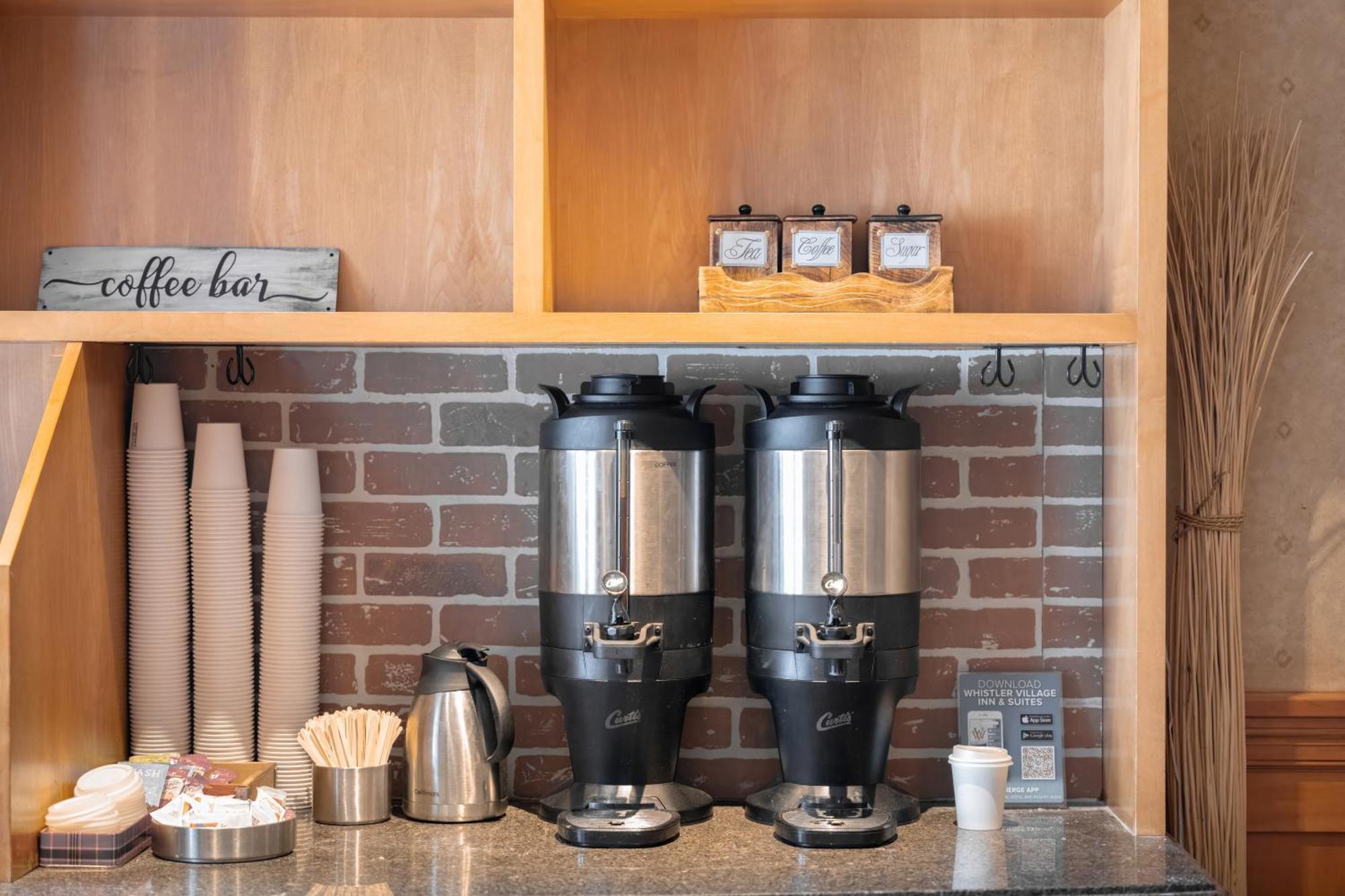 Whistler Village Inn & Suites Εξωτερικό φωτογραφία