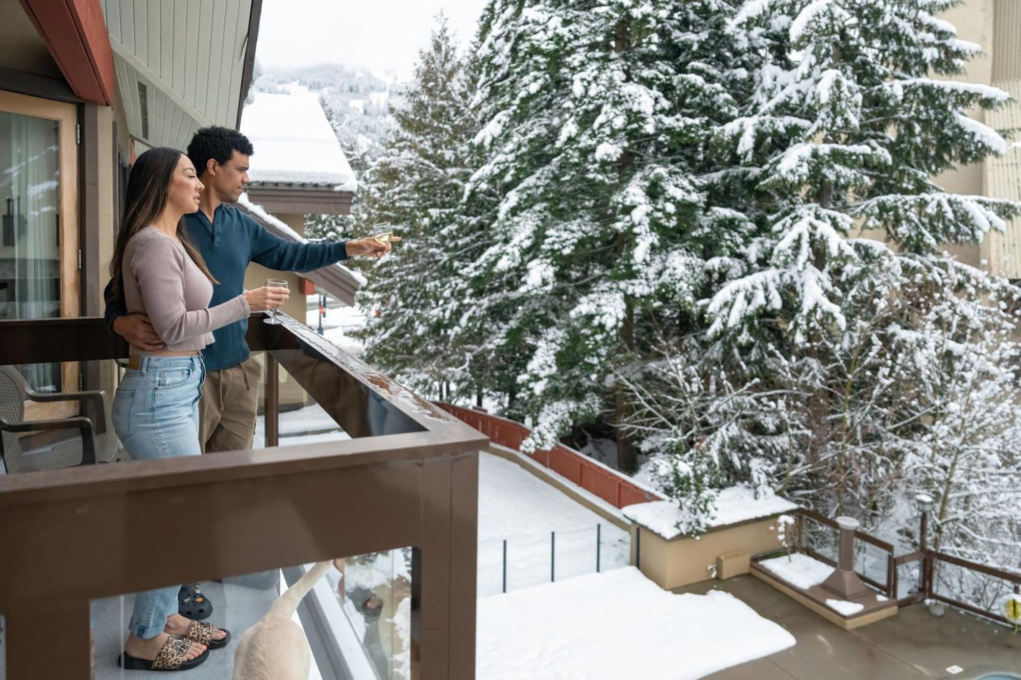 Whistler Village Inn & Suites Εξωτερικό φωτογραφία