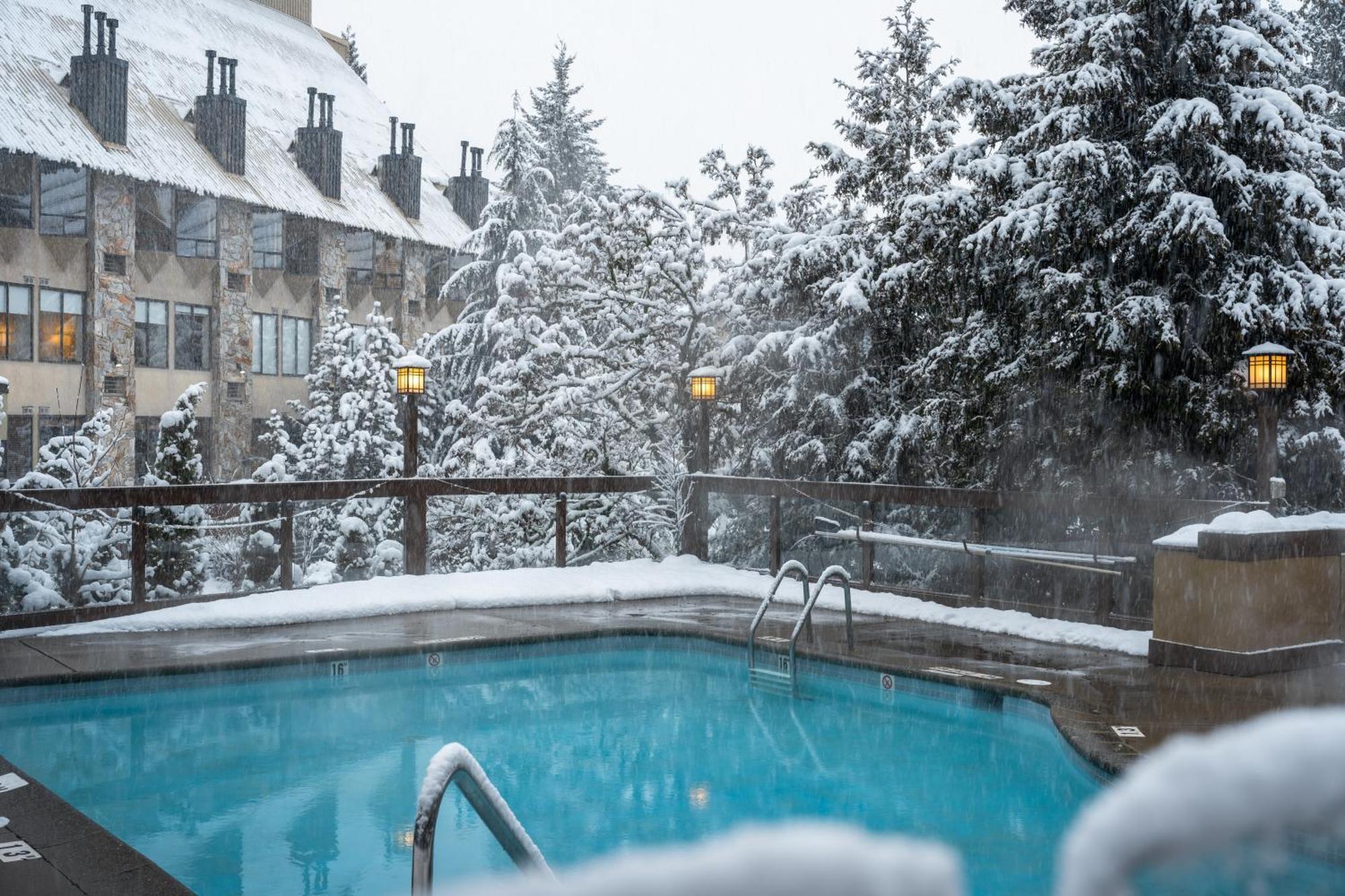 Whistler Village Inn & Suites Εξωτερικό φωτογραφία
